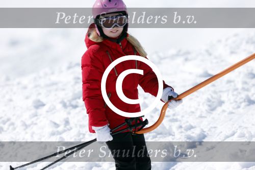 Lech, 18 Februari 2013 Fotoshoot Kon. huis in Lech tijdens de wintersportvakantie met o.a.: Koningin Beatrix, Prins Willem Alexander, Prinses Maxima, Prinses Amalia, Prinses Alexia en Prinses Ariane.
Foto Peter Smulders BV