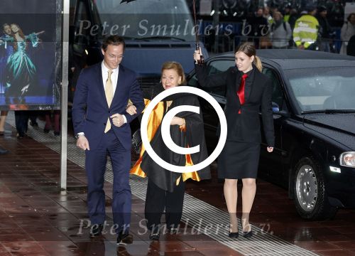 Utrecht 1 februari 2013
Koningin Beatrix viert haar 75e verjaardag in het beatrix theater in Utrecht. Prins jaime en prinses Christina
Peter Smulders bv