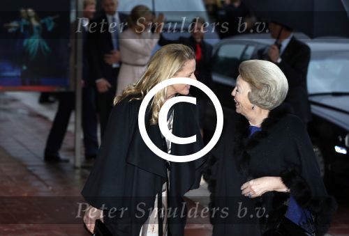 Utrecht 1 februari 2013
Koningin Beatrix viert haar 75e verjaardag in het beatrix theater in Utrecht. Koningin met prinses Mabel
Peter Smulders bv