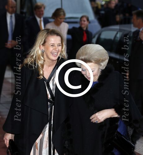 Utrecht 1 februari 2013
Koningin Beatrix viert haar 75e verjaardag in het beatrix theater in Utrecht. Koningin met prinses Mabel
Peter Smulders bv