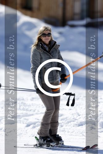 Lech, 18 Februari 2013 Fotoshoot Kon. huis in Lech tijdens de wintersportvakantie met o.a.: Koningin Beatrix, Prins Willem Alexander, Prinses Maxima, Prinses Amalia, Prinses Alexia en Prinses Ariane.
Foto Peter Smulders BV