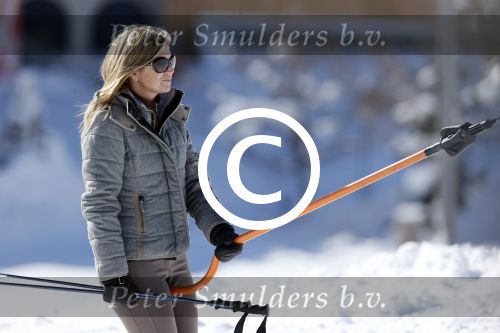 Lech, 18 Februari 2013 Fotoshoot Kon. huis in Lech tijdens de wintersportvakantie met o.a.: Koningin Beatrix, Prins Willem Alexander, Prinses Maxima, Prinses Amalia, Prinses Alexia en Prinses Ariane.
Foto Peter Smulders BV