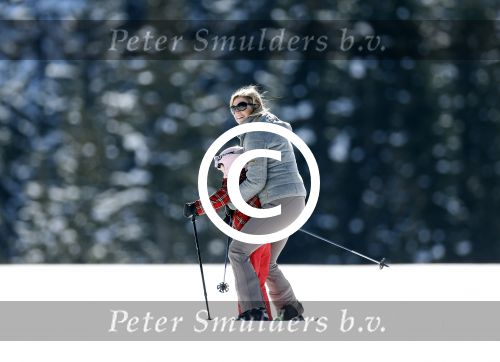 Lech, 18 Februari 2013 Fotoshoot Kon. huis in Lech tijdens de wintersportvakantie met o.a.: Koningin Beatrix, Prins Willem Alexander, Prinses Maxima, Prinses Amalia, Prinses Alexia en Prinses Ariane.
Foto Peter Smulders BV