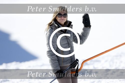 Lech, 18 Februari 2013 Fotoshoot Kon. huis in Lech tijdens de wintersportvakantie met o.a.: Koningin Beatrix, Prins Willem Alexander, Prinses Maxima, Prinses Amalia, Prinses Alexia en Prinses Ariane.
Foto Peter Smulders BV
