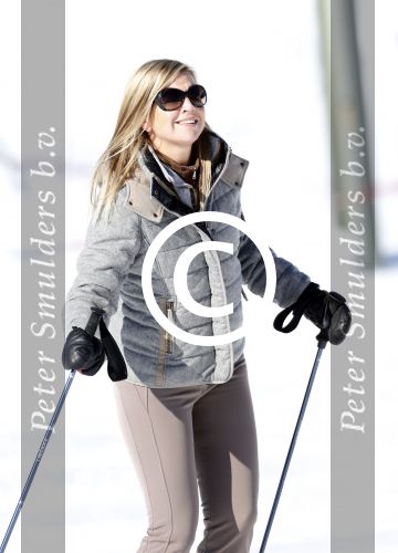 Lech, 18 Februari 2013 Fotoshoot Kon. huis in Lech tijdens de wintersportvakantie met o.a.: Koningin Beatrix, Prins Willem Alexander, Prinses Maxima, Prinses Amalia, Prinses Alexia en Prinses Ariane.
Foto Peter Smulders BV