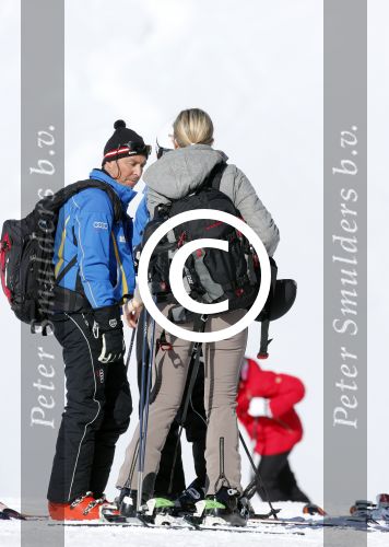 Lech, 18 Februari 2013 Fotoshoot Kon. huis in Lech tijdens de wintersportvakantie met o.a.: Koningin Beatrix, Prins Willem Alexander, Prinses Maxima, Prinses Amalia, Prinses Alexia en Prinses Ariane.
Foto Peter Smulders BV