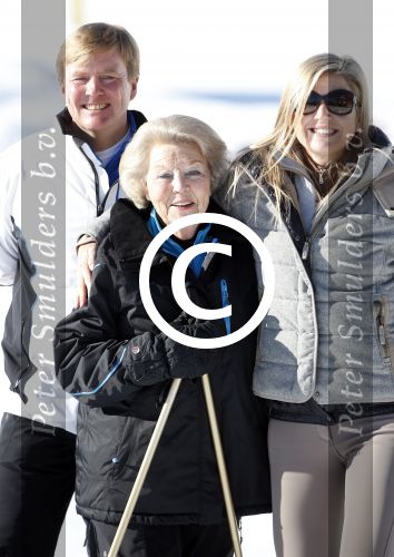 Lech, 18 Februari 2013 Fotoshoot Kon. huis in Lech tijdens de wintersportvakantie met o.a.: Koningin Beatrix, Prins Willem Alexander, Prinses Maxima, Prinses Amalia, Prinses Alexia en Prinses Ariane.
Foto Peter Smulders BV