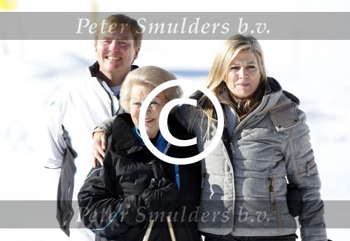 Lech, 18 Februari 2013 Fotoshoot Kon. huis in Lech tijdens de wintersportvakantie met o.a.: Koningin Beatrix, Prins Willem Alexander, Prinses Maxima, Prinses Amalia, Prinses Alexia en Prinses Ariane.
Foto Peter Smulders BV