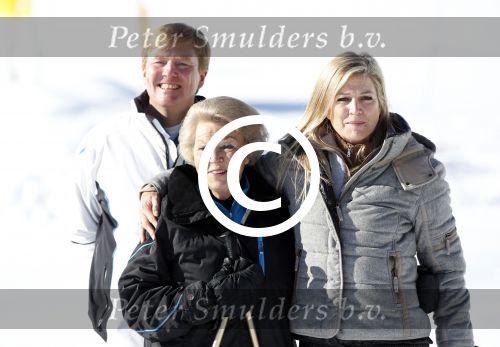 Lech, 18 Februari 2013 Fotoshoot Kon. huis in Lech tijdens de wintersportvakantie met o.a.: Koningin Beatrix, Prins Willem Alexander, Prinses Maxima, Prinses Amalia, Prinses Alexia en Prinses Ariane.
Foto Peter Smulders BV