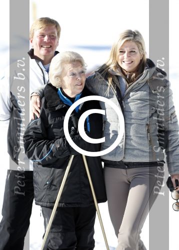 Lech, 18 Februari 2013 Fotoshoot Kon. huis in Lech tijdens de wintersportvakantie met o.a.: Koningin Beatrix, Prins Willem Alexander, Prinses Maxima, Prinses Amalia, Prinses Alexia en Prinses Ariane.
Foto Peter Smulders BV