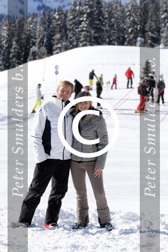 Lech, 18 Februari 2013 Fotoshoot Kon. huis in Lech tijdens de wintersportvakantie met o.a.: Koningin Beatrix, Prins Willem Alexander, Prinses Maxima, Prinses Amalia, Prinses Alexia en Prinses Ariane.
Foto Peter Smulders BV