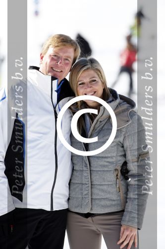 Lech, 18 Februari 2013 Fotoshoot Kon. huis in Lech tijdens de wintersportvakantie met o.a.: Koningin Beatrix, Prins Willem Alexander, Prinses Maxima, Prinses Amalia, Prinses Alexia en Prinses Ariane.
Foto Peter Smulders BV