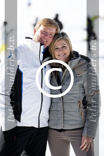 Lech, 18 Februari 2013 Fotoshoot Kon. huis in Lech tijdens de wintersportvakantie met o.a.: Koningin Beatrix, Prins Willem Alexander, Prinses Maxima, Prinses Amalia, Prinses Alexia en Prinses Ariane.
Foto Peter Smulders BV