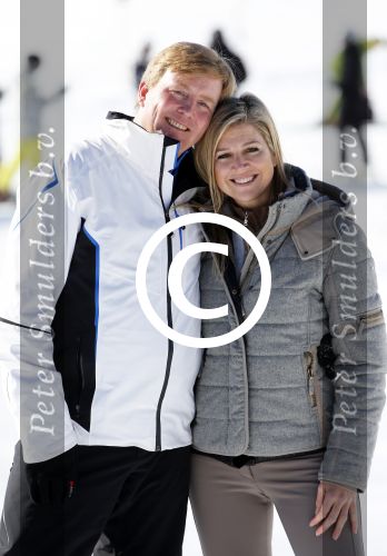 Lech, 18 Februari 2013 Fotoshoot Kon. huis in Lech tijdens de wintersportvakantie met o.a.: Koningin Beatrix, Prins Willem Alexander, Prinses Maxima, Prinses Amalia, Prinses Alexia en Prinses Ariane.
Foto Peter Smulders BV