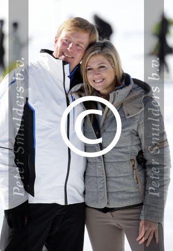 Lech, 18 Februari 2013 Fotoshoot Kon. huis in Lech tijdens de wintersportvakantie met o.a.: Koningin Beatrix, Prins Willem Alexander, Prinses Maxima, Prinses Amalia, Prinses Alexia en Prinses Ariane.
Foto Peter Smulders BV