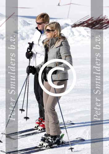 Lech, 18 Februari 2013 Fotoshoot Kon. huis in Lech tijdens de wintersportvakantie met o.a.: Koningin Beatrix, Prins Willem Alexander, Prinses Maxima, Prinses Amalia, Prinses Alexia en Prinses Ariane.
Foto Peter Smulders BV