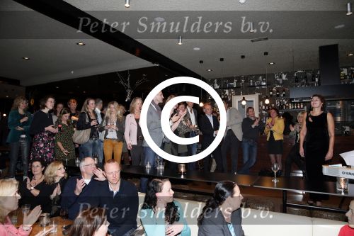 Amsterdam 4 februari 2013
Presentatie boek Patricia Snel in V hotel . Jaap Jongbloed krijgt het eerste exemplaar en zijn vriendin Quirine Melssen zingt verschillende liederen.
Peter Smulders bv