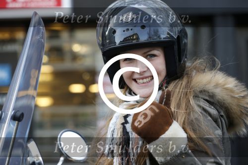 Amsterdam 28 januari 2013
Renee Gunning op vespa scooter.
Peter Smulders bv