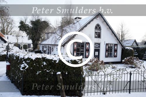 Breukelen 18 januari 2013
Huis Ron Brandsteder en Yvonne Brandsteder  aan de vecht staat te koop.
Peter Smulders bv