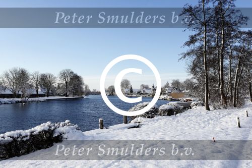 Nigtevecht 10 februari 2013
Huis Anouk Bo Max Edwin Smulders in de sneeuw.
Peter Smulders bv