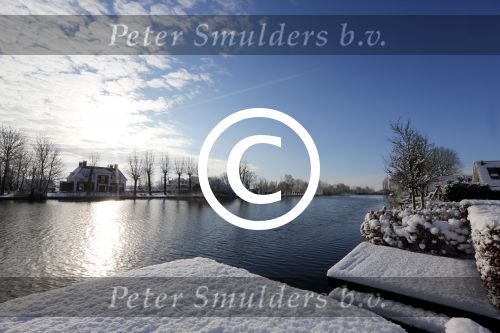 Nigtevecht 10 februari 2013
Huis Anouk Bo Max Edwin Smulders in de sneeuw.
Peter Smulders bv