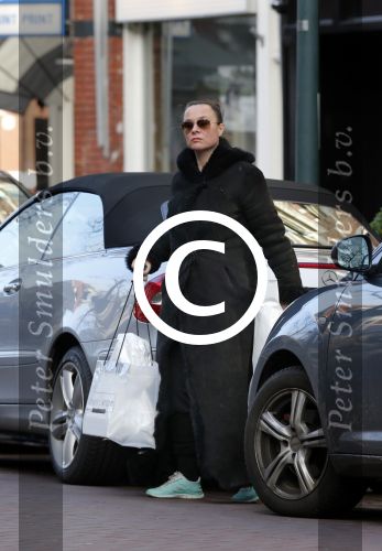 Amsterdam 4 februari 2013
Trijntje Oosterhuis doet boodschappen in Amsterdam zuid.
Peter Smulders bv