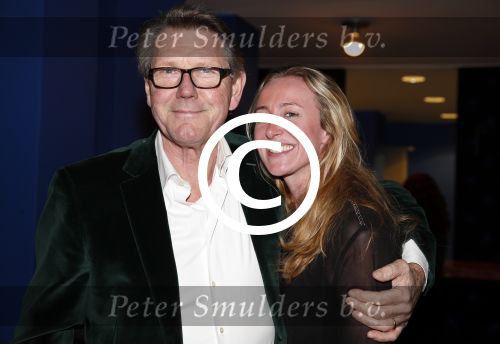 Haarlem 31 januari 2013
Premiere terug naar de kust in de schouwburg van Haarlem. Ursul de Geer met een kennis
Peter Smulders bv