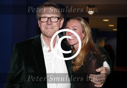 Haarlem 31 januari 2013
Premiere terug naar de kust in de schouwburg van Haarlem. Ursul de Geer met een kennis
Peter Smulders bv
