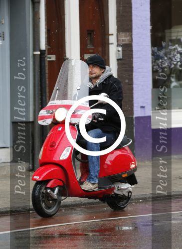 Amsterdam 5 februari 2013
Victor Reinier op zijn vespa scooter.
Peter Smulders bv