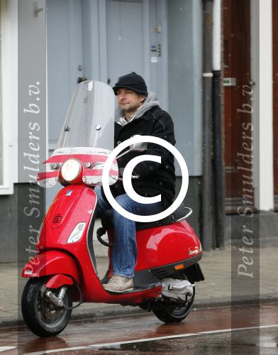Amsterdam 5 februari 2013
Victor Reinier op zijn vespa scooter.
Peter Smulders bv