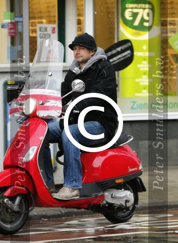 Amsterdam 5 februari 2013
Victor Reinier op zijn vespa scooter.
Peter Smulders bv