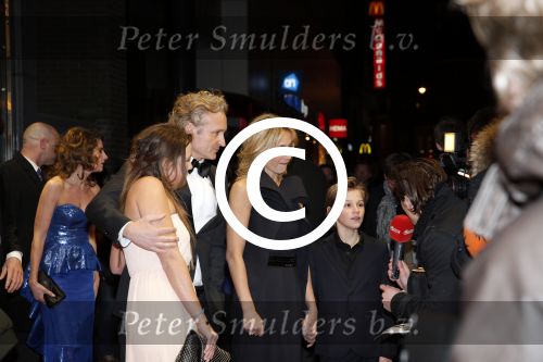 Amsterdam 11 februari 2013
Premiere Ushi must marry met Wendy v Dijk in Tuschinski. Wendy v Dijk met Erland Galjaard (zijn dochter) en zoon Sem
Peter Smulders bv