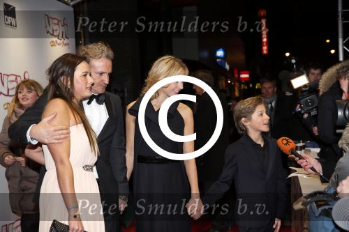 Amsterdam 11 februari 2013
Premiere Ushi must marry met Wendy v Dijk in Tuschinski. Wendy v Dijk met Erland Galjaard (zijn dochter) en zoon Sem
Peter Smulders bv