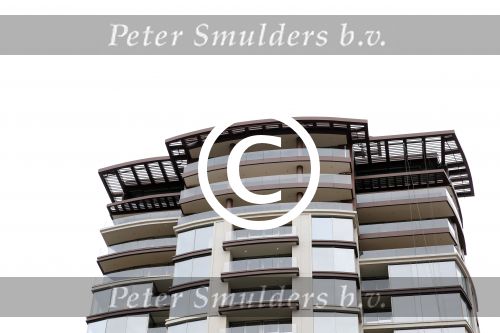 Istanbul 25 januari 2013
In dit Appartementen complex mede ontworpen door Giorgio Armani gaan Wesley Sneijder en zijn vrouw Yolanthe Sneijder cabau in een prachtige penthouse wonen met overzicht over heel Istanbul.
Peter Smulders bv