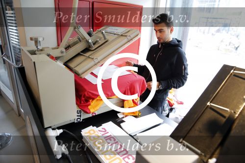 Istanbul 24 januari 2013
Op bezoek bij Wesley Sneijder en zijn vrouw Yolanthe Sneijder Cabau.
Ze slapen in het four seasons hotel . Wesley gaat spelen voor Galatasaray en wordt als een held binnengehaald. souvenirshop
Peter Smulders bv