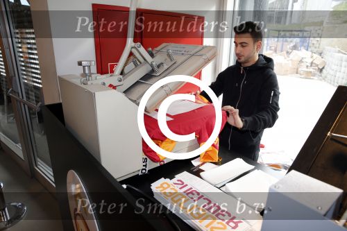 Istanbul 24 januari 2013
Op bezoek bij Wesley Sneijder en zijn vrouw Yolanthe Sneijder Cabau.
Ze slapen in het four seasons hotel . Wesley gaat spelen voor Galatasaray en wordt als een held binnengehaald. souvenirshop
Peter Smulders bv