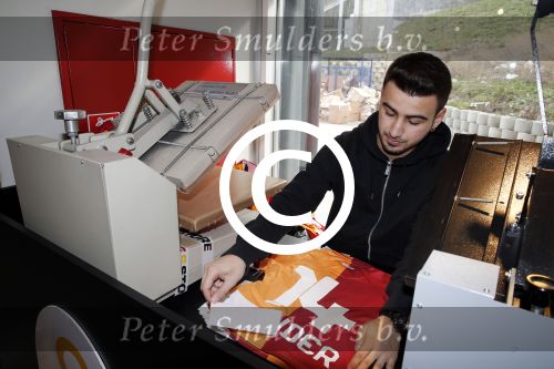Istanbul 24 januari 2013
Op bezoek bij Wesley Sneijder en zijn vrouw Yolanthe Sneijder Cabau.
Ze slapen in het four seasons hotel . Wesley gaat spelen voor Galatasaray en wordt als een held binnengehaald. souvenirshop
Peter Smulders bv