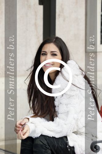 Istanbul 25 januari 2013
Yolanthe Sneijder Cabau samen met haar schoonvader Berrie Sneijder en hondje James in de tuin van het four seasons Hotel in Istanbul.
Peter Smulders bv