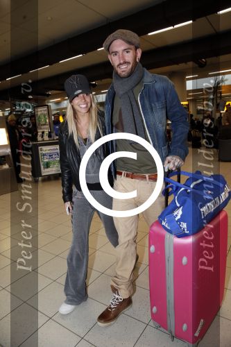 Schiphol 20 januari 2013
Ben Saunders haalt zijn vriendin Keet Yvonne Coldeweijer op op schiphol nadat zij naar Mauritius is geweest.
Peter Smulders bv