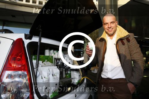 Amsterdam 13 januari 2014
Andy v Meyde zet puro koffie bij de horecava in de RAI.