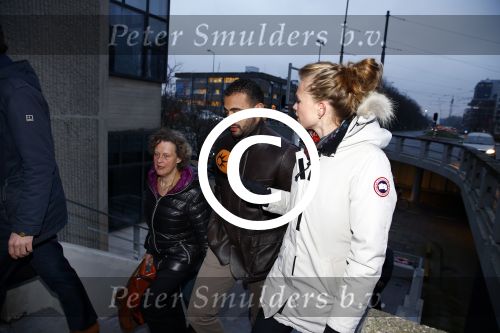 Amsterdam 22 januari 2014
Rechtzaak Badr Hari bij rechtbank in Amsterdam. Veel pers wacht Badr en zijn advocaat Bernadette Ficq