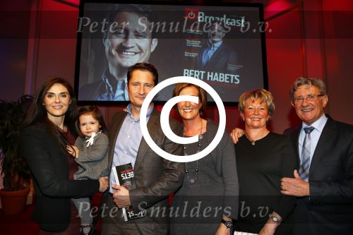 Hilversum 16 januari 2014
Omroepman van het jaar bekendmaking van 2013 in studio 21.
Bert habets is de nieuwe omroepman van het jaar. Bert Habet met vrouw dochter ouders en zus.