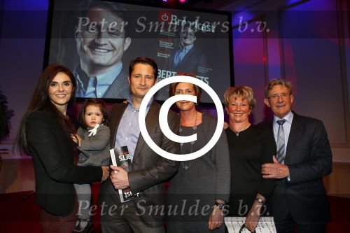 Hilversum 16 januari 2014
Omroepman van het jaar bekendmaking van 2013 in studio 21.
Bert habets is de nieuwe omroepman van het jaar. Bert Habet met vrouw dochter ouders en zus.