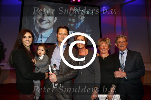 Hilversum 16 januari 2014
Omroepman van het jaar bekendmaking van 2013 in studio 21.
Bert habets is de nieuwe omroepman van het jaar. Bert Habet met vrouw dochter ouders en zus.