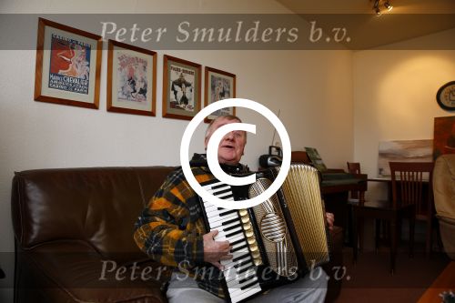 Hoofddorp 17 januari 2014
Binnen kijken in het huis van Bram Biesterveld ( Pommetje Horlepiep)