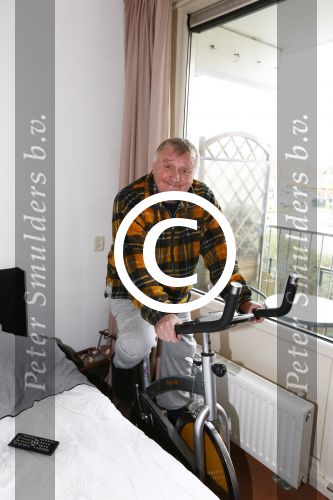 Hoofddorp 17 januari 2014
Binnen kijken in het huis van Bram Biesterveld ( Pommetje Horlepiep)