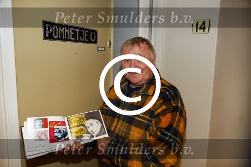 Hoofddorp 17 januari 2014
Binnen kijken in het huis van Bram Biesterveld ( Pommetje Horlepiep)