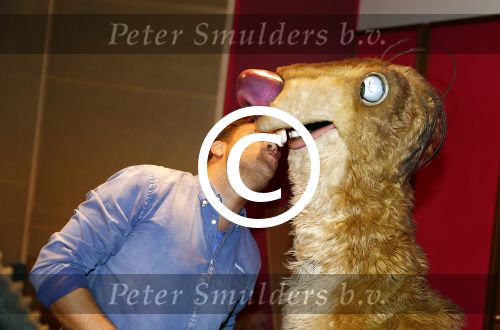 Amsterdam 20 januari 2014
Carlo Boszhard spreekt stem van Mamoet in in de film ice age.