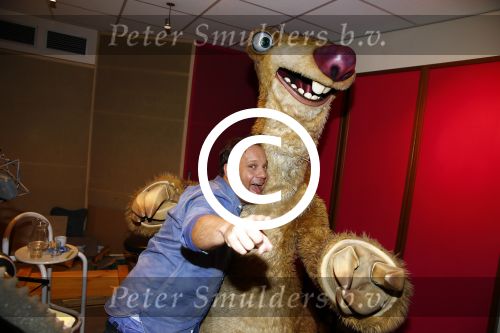 Amsterdam 20 januari 2014
Carlo Boszhard spreekt stem van Mamoet in in de film ice age.