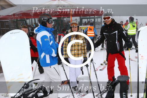 Flauchau (Ooostenrijk), 21 Januari 2014
Wintersport met Vinzzent, Frans Duijts, Django Wagner, Wolter Kroes, Nick Nielsen, Henk Dissel, Rene Schuurmans, Wesley Klein, Yes-R en Charly Luske
Celine Huijsmans SBS
Foto Peter Smulders BV.